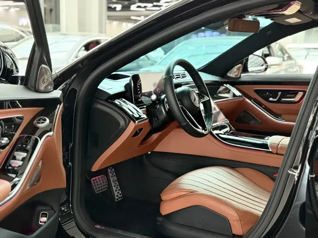 Mercedes-Benz S-Class — Фото автомобиля 4