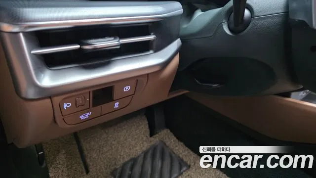 Hyundai Grandeur GN7 — Фото автомобиля 25
