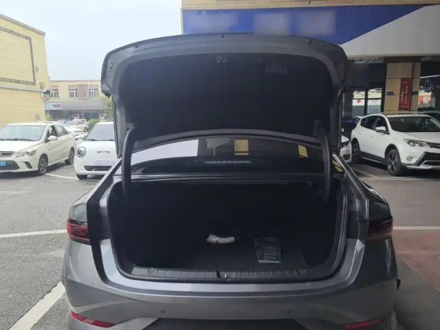 BYD Qin PLUS — Фото автомобиля 18