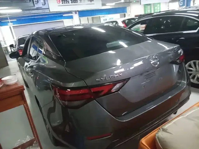 Nissan Sylphy — Фото автомобиля 4