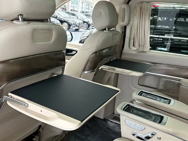 Mercedes-Benz V-Class — Фото автомобиля 13