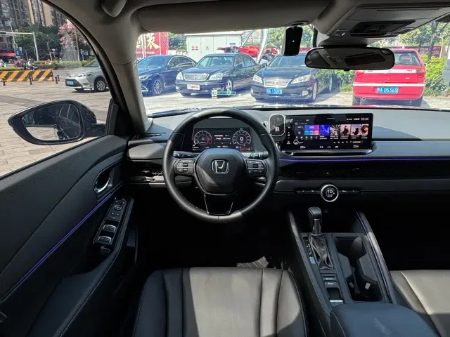 Honda Accord — Фото автомобиля 18