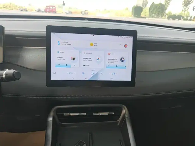 BYD Qin PLUS — Фото автомобиля 12