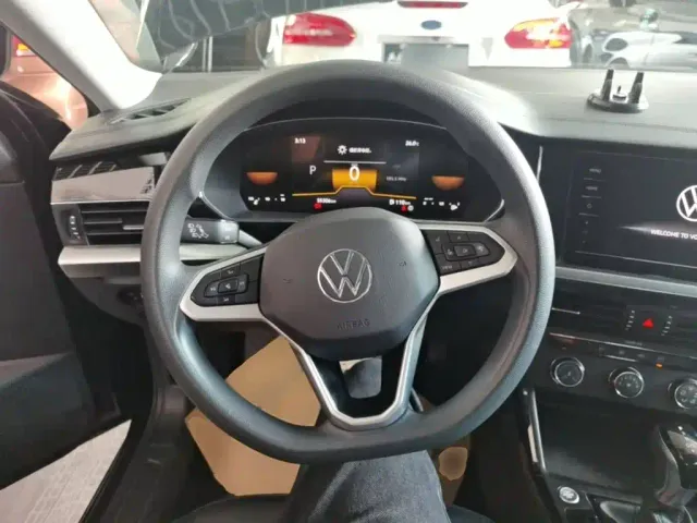 Volkswagen Passat — Фото автомобиля 10