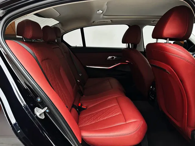 BMW 3 Series — Фото автомобиля 14