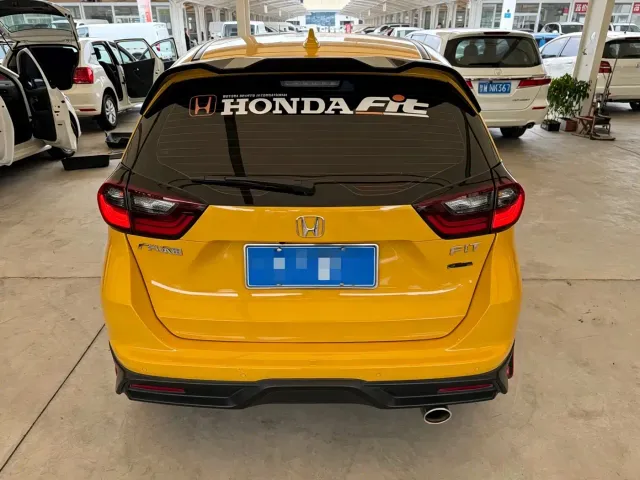 Honda Fit — Фото автомобиля 15