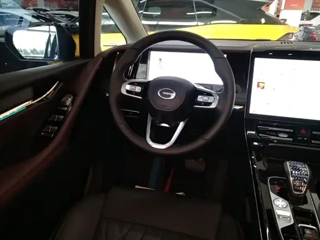 GAC Trumpchi M8 — Фото автомобиля 10