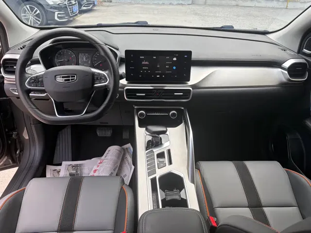 Geely Binyue — Фото автомобиля 7