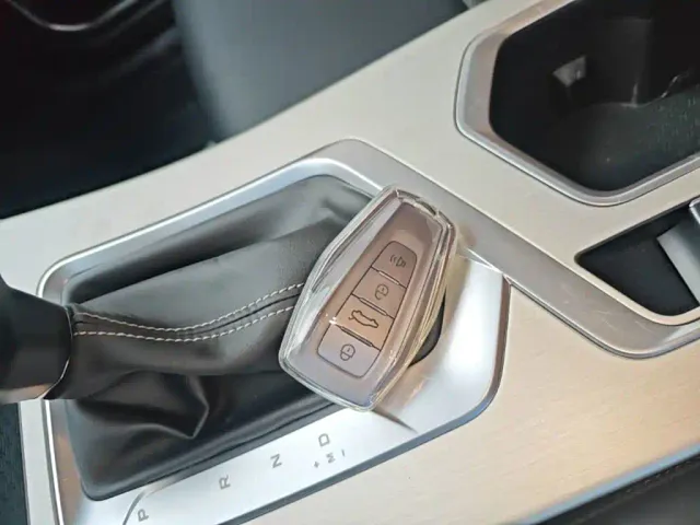 Geely Binyue — Фото автомобиля 8
