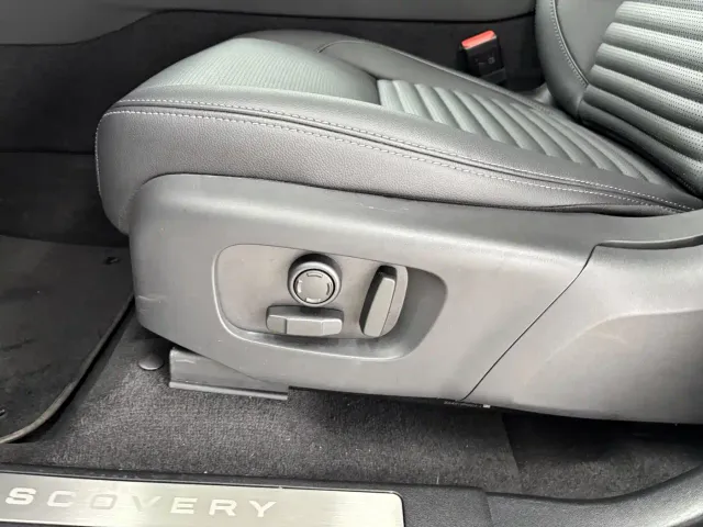 Land Rover Discovery Sport — Фото автомобиля 13