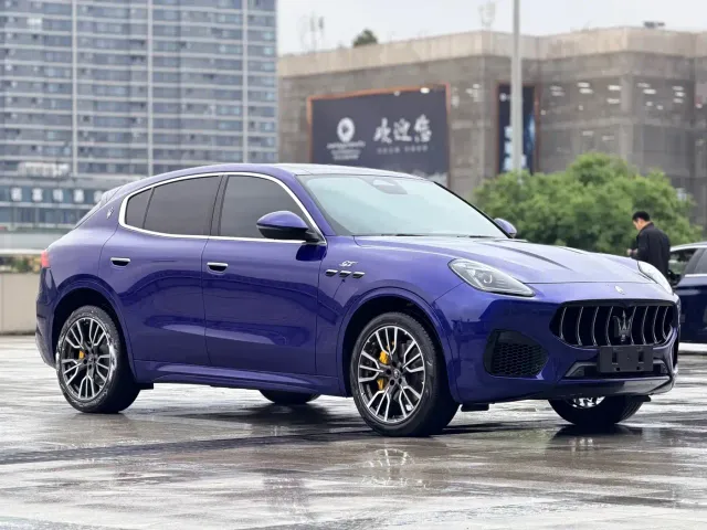 Maserati Grecale — Фото автомобиля 8