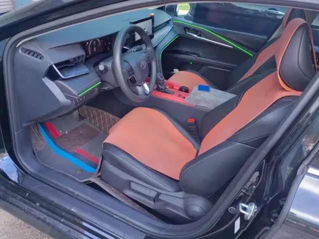Toyota Camry — Фото автомобиля 9