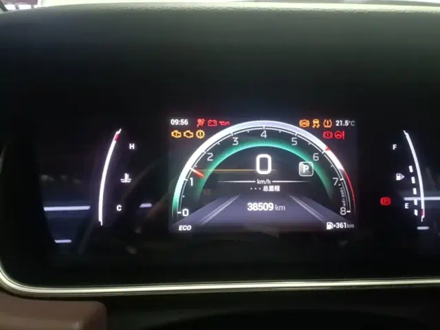GAC Trumpchi M6 — Фото автомобиля 11