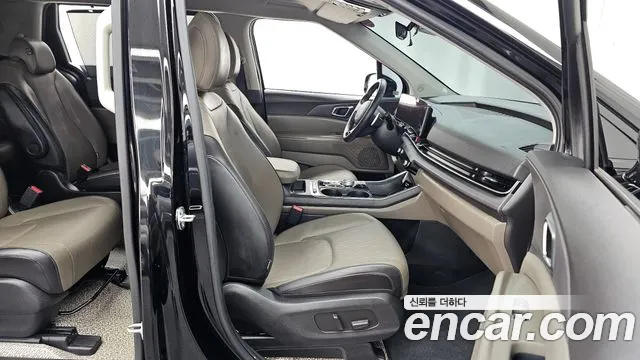 Kia Carnival Generation 4 — Фото автомобиля 17