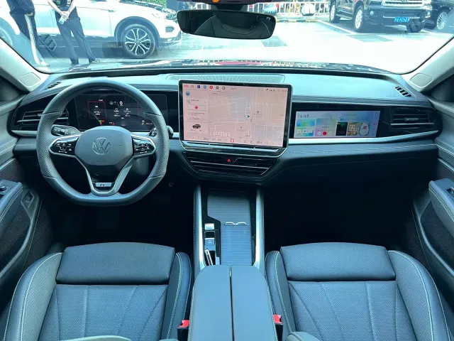 Volkswagen Passat — Фото автомобиля 5