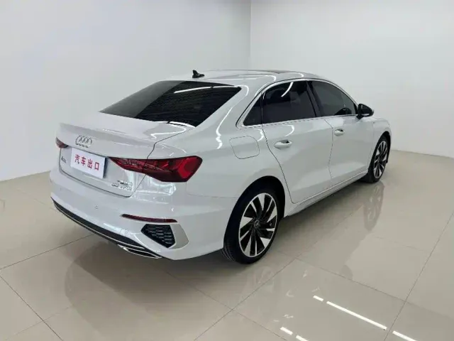Audi A3 — Фото автомобиля 4