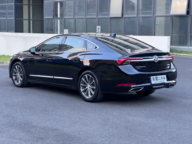 Buick LaCrosse — Фото автомобиля 11