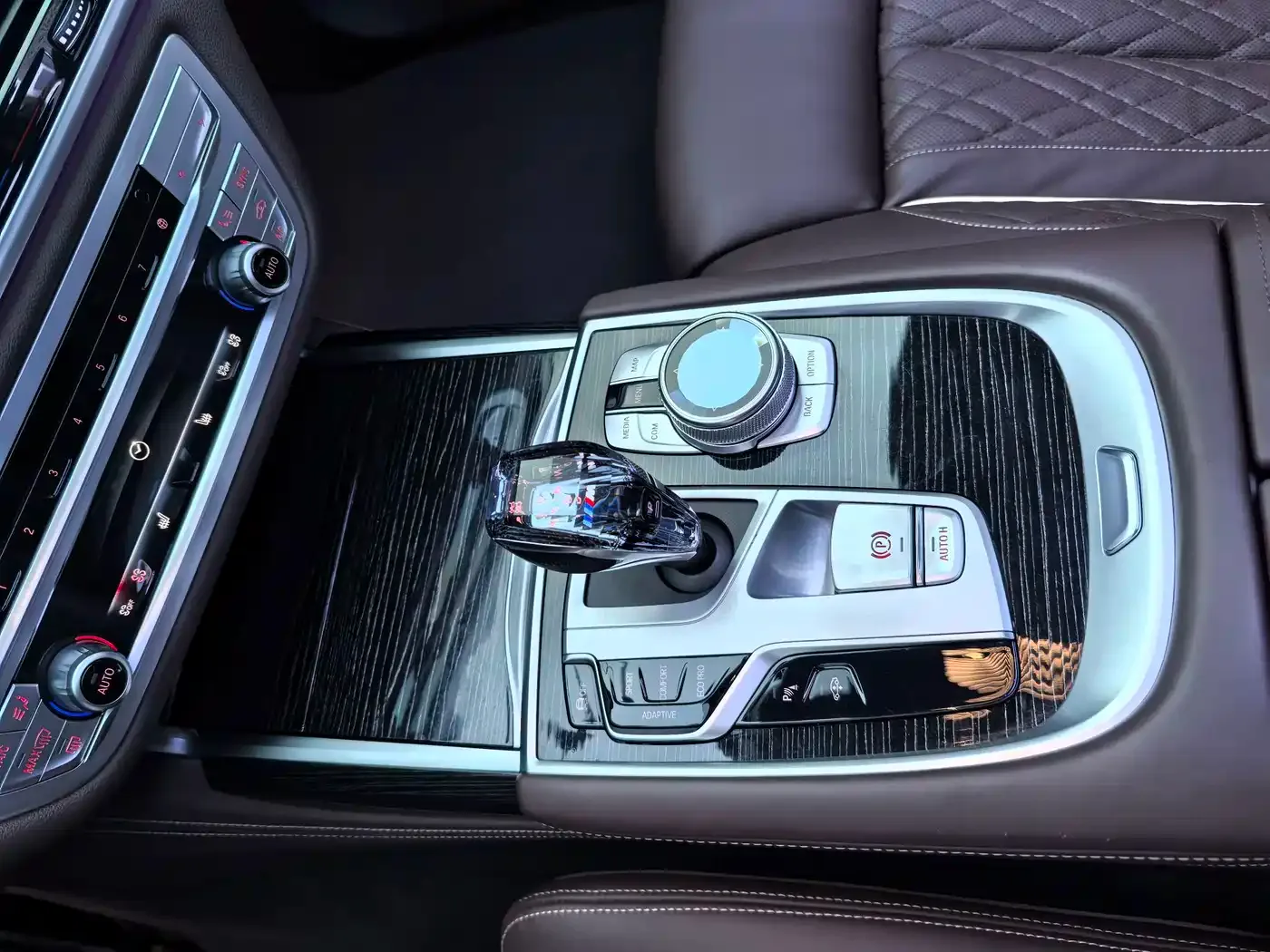 BMW BMW 7 Series 2021 Model 740Li Leading Luxury Package — Фото автомобиля 30