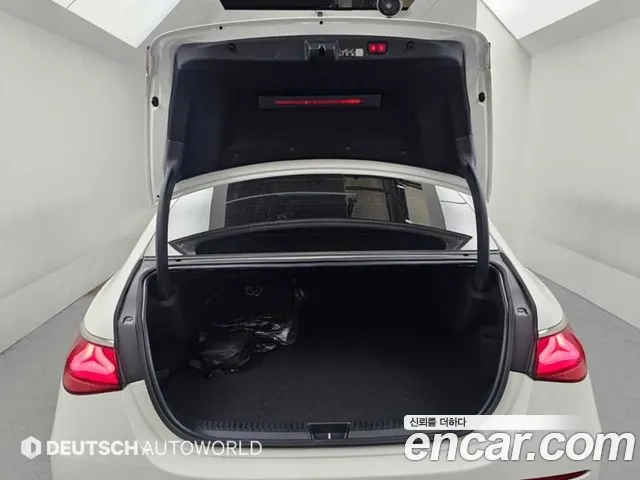 Mercedes-Benz E-Class W214 — Фото автомобиля 19