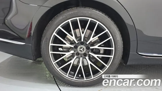 Mercedes-Benz S-Class — Фото автомобиля 5