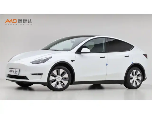 Фотография автомобиля — Tesla Model Y