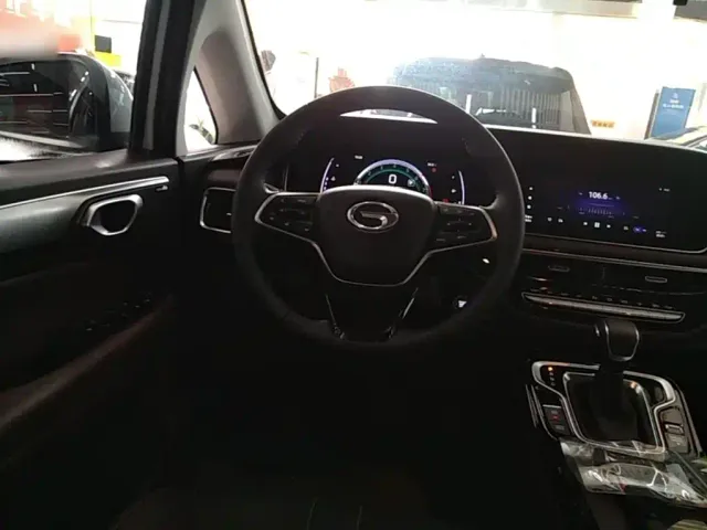 GAC Trumpchi M6 — Фото автомобиля 10