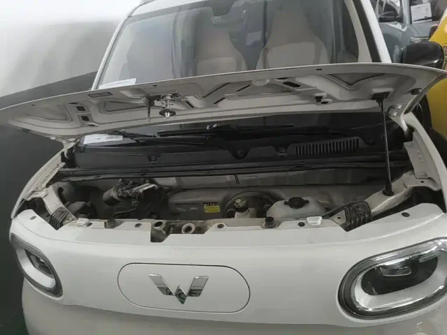 Wuling Hongguang Mini EV — Фото автомобиля 16