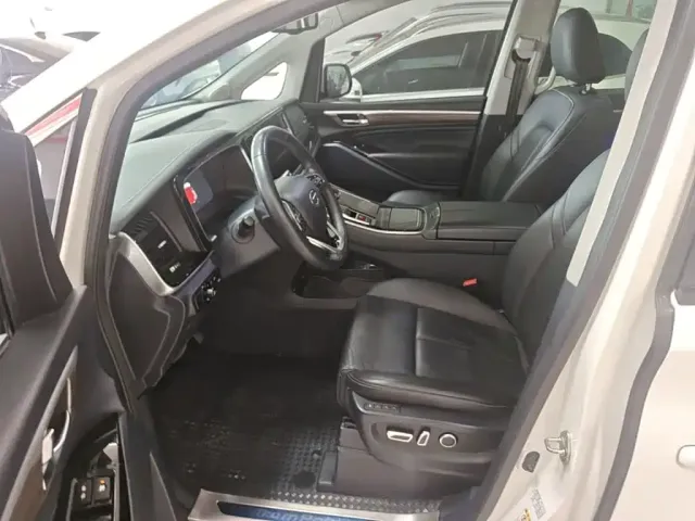 GAC Trumpchi M8 — Фото автомобиля 14