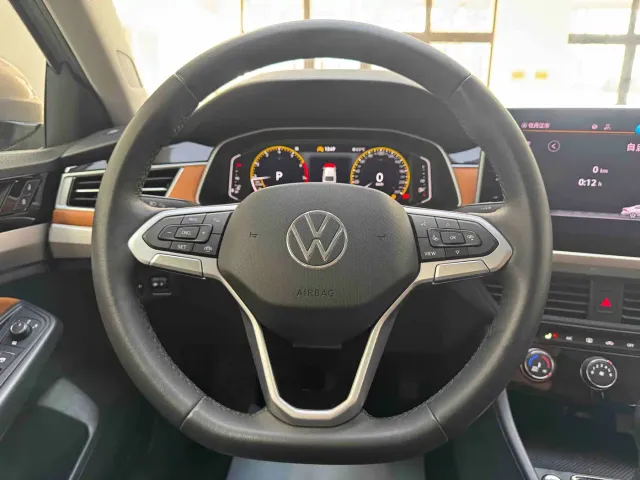 Volkswagen Bora — Фото автомобиля 15