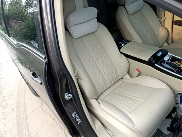 Buick GL8 — Фото автомобиля 19