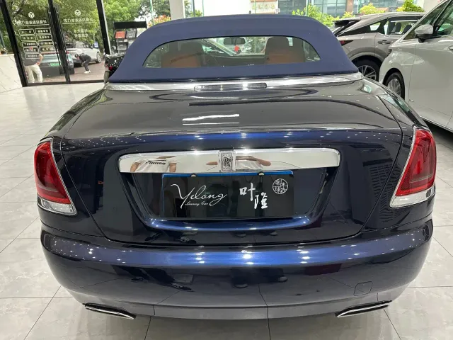 Rolls-Royce Dawn — Фото автомобиля 11