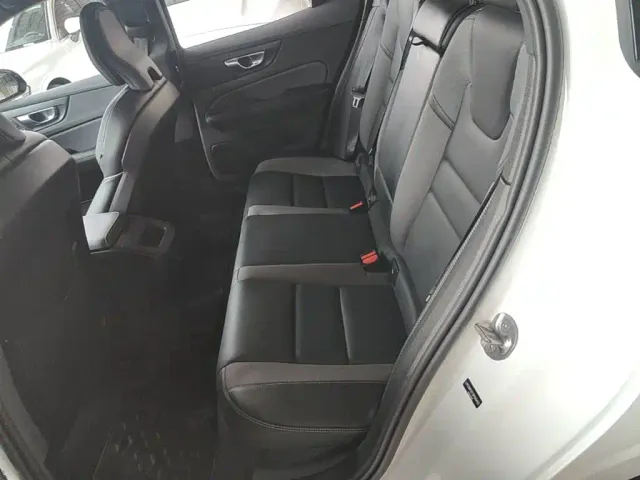 Volvo S60 — Фото автомобиля 16