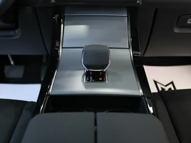 Land Rover Range Rover Velar — Фото автомобиля 12