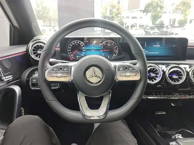 Mercedes-Benz A-Class — Фото автомобиля 10