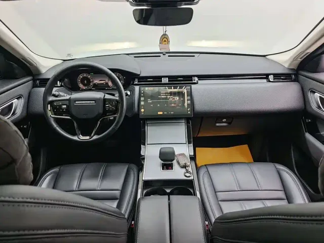 Land Rover Range Rover Velar — Фото автомобиля 2