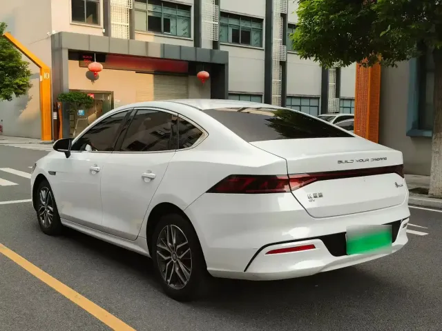 BYD Qin PLUS — Фото автомобиля 6