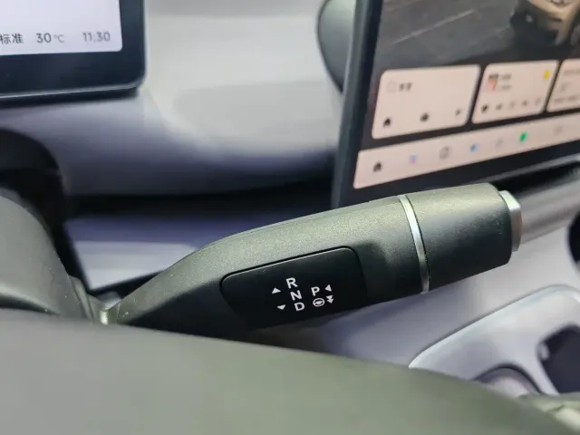 Leapmotor C10 — Фото автомобиля 10