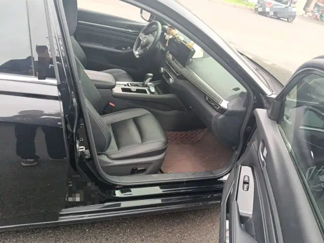 Nissan Teana — Фото автомобиля 19