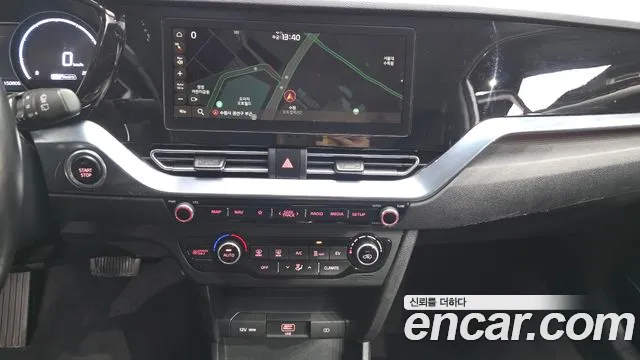 Kia Niro — Фото автомобиля 19
