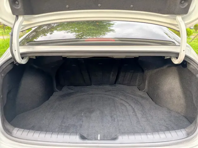 Hyundai Elantra — Фото автомобиля 12