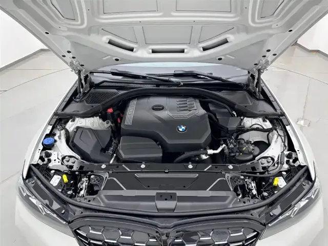 BMW 3 Series — Фото автомобиля 27