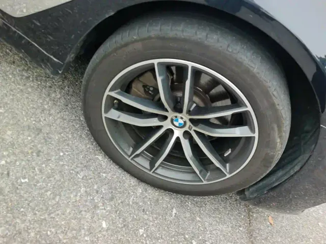 BMW 5 Series — Фото автомобиля 6