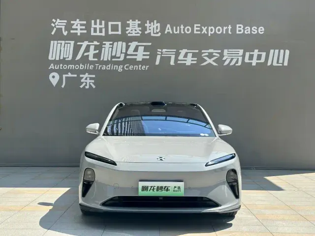 Nio ET5 Touring — Фото автомобиля 2