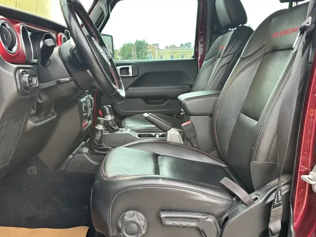 Jeep Wrangler — Фото автомобиля 12