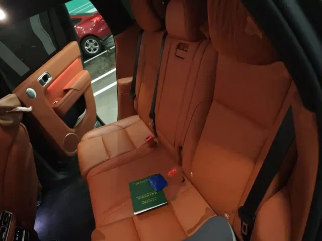 Li Auto L7 — Фото автомобиля 14