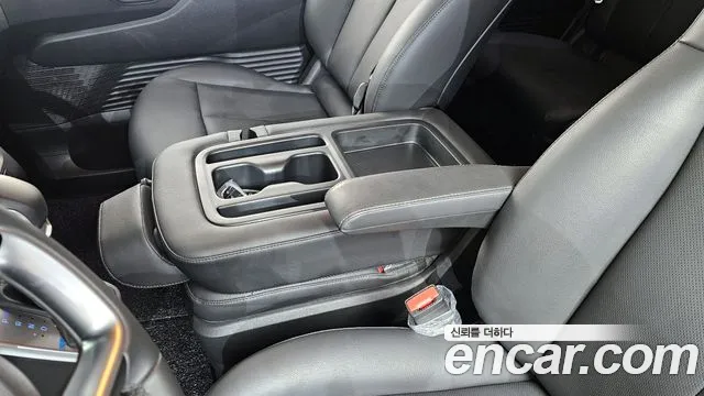 Hyundai Staria Staria L3.5 Tourer 11 мест — Фото автомобиля 30