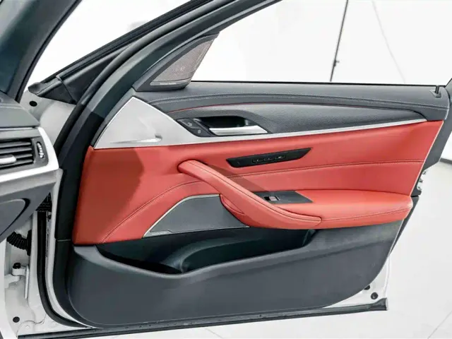 BMW 5 Series — Фото автомобиля 13