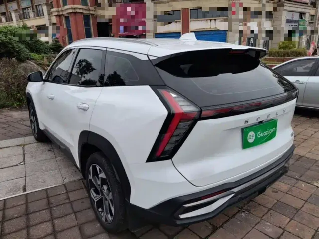 Geely Boyue L — Фото автомобиля 4