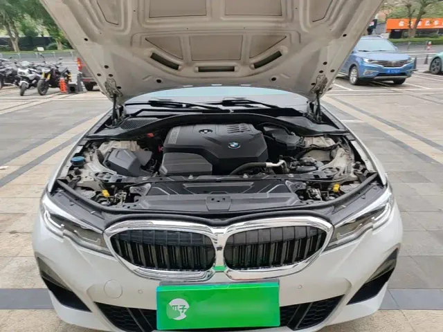 BMW 3 Series — Фото автомобиля 19