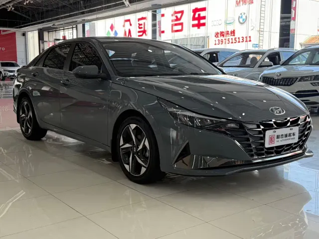 Hyundai Elantra — Фото автомобиля 2